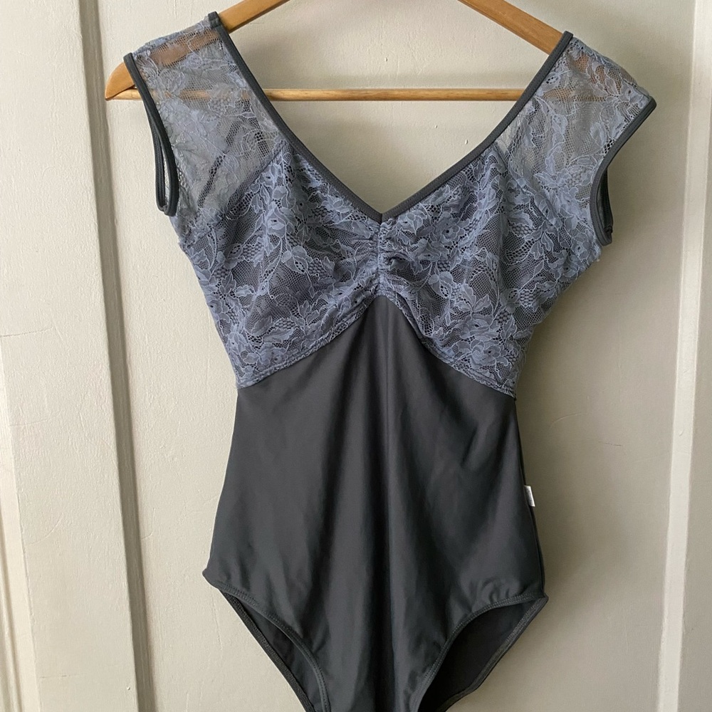 Class In blue lace ballet leotard (L)